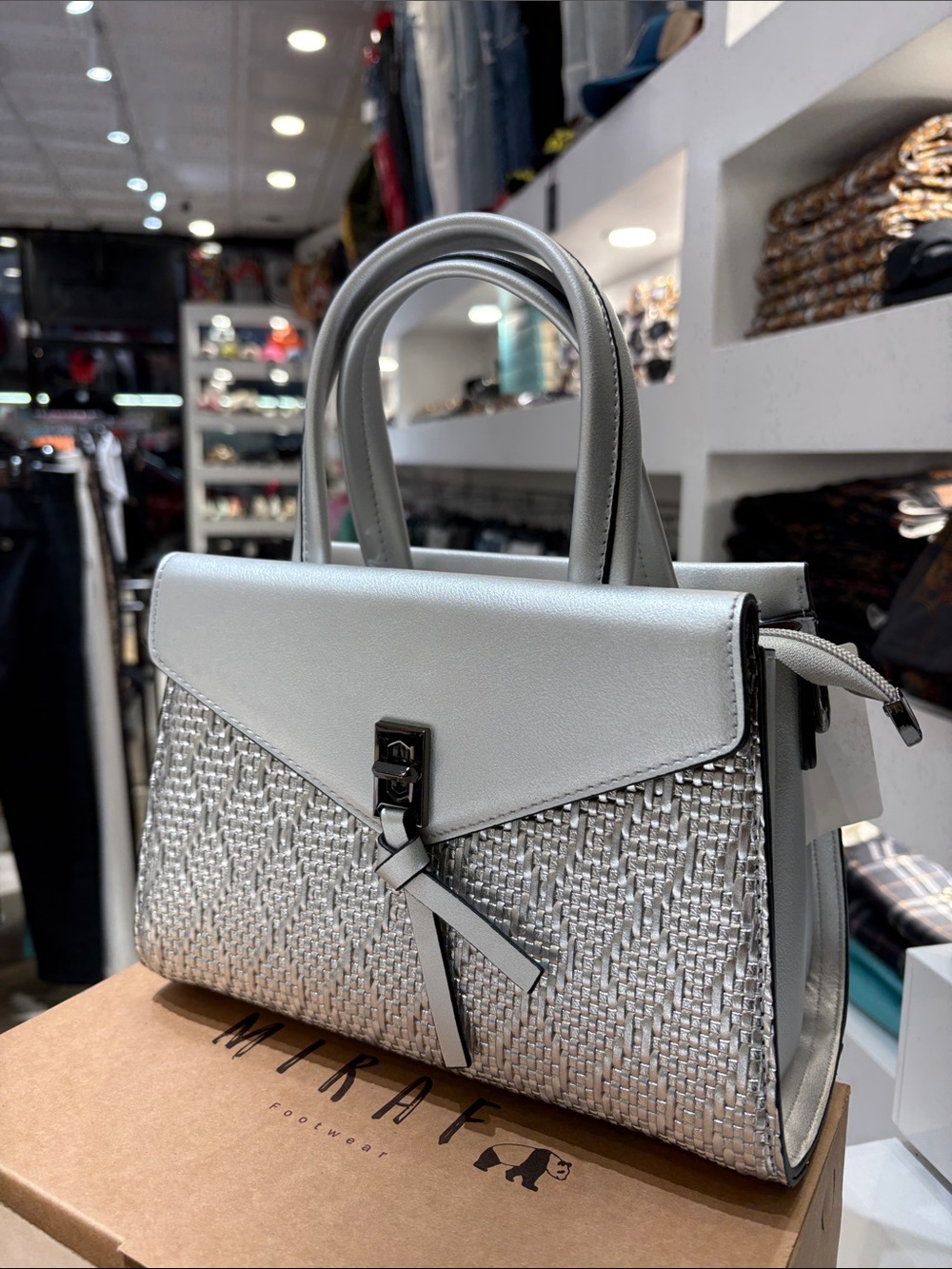 Elegant Silver Top-Handle Women’s Handbag